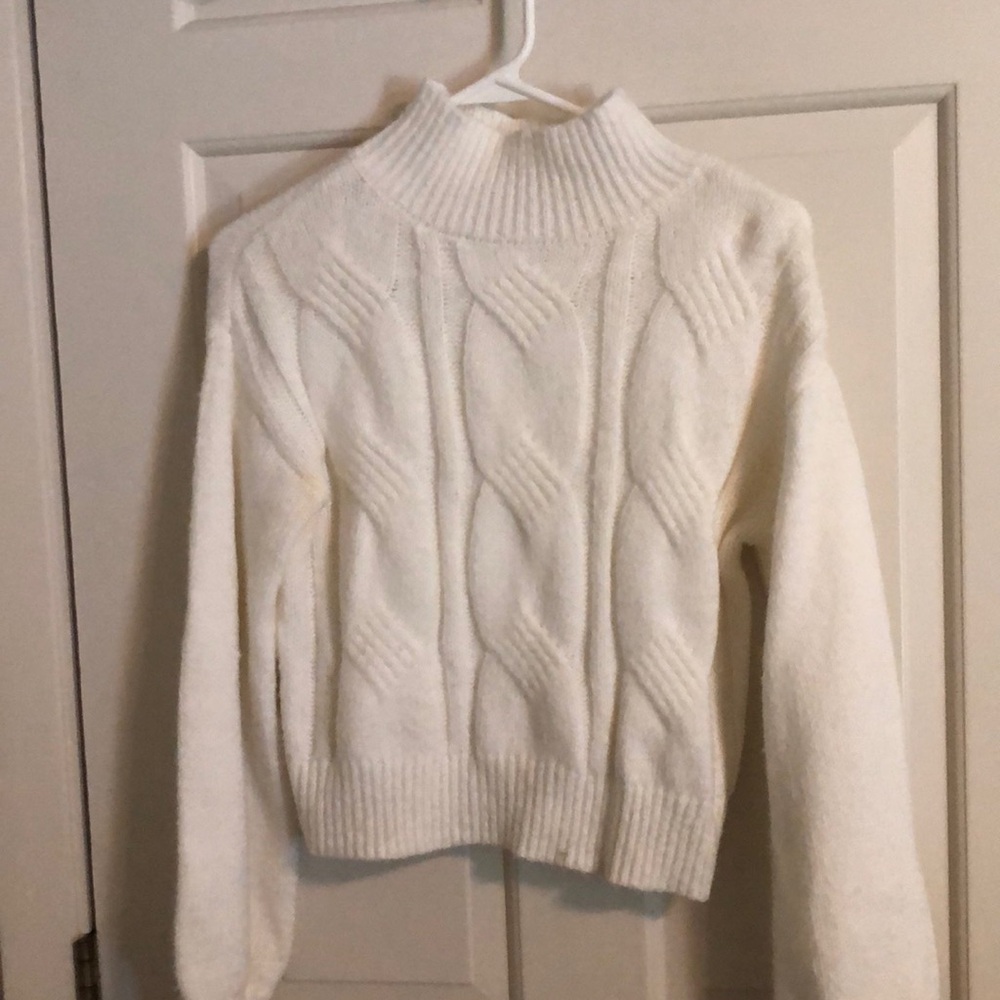 SO Turtle Neck White Cropped Sweater
